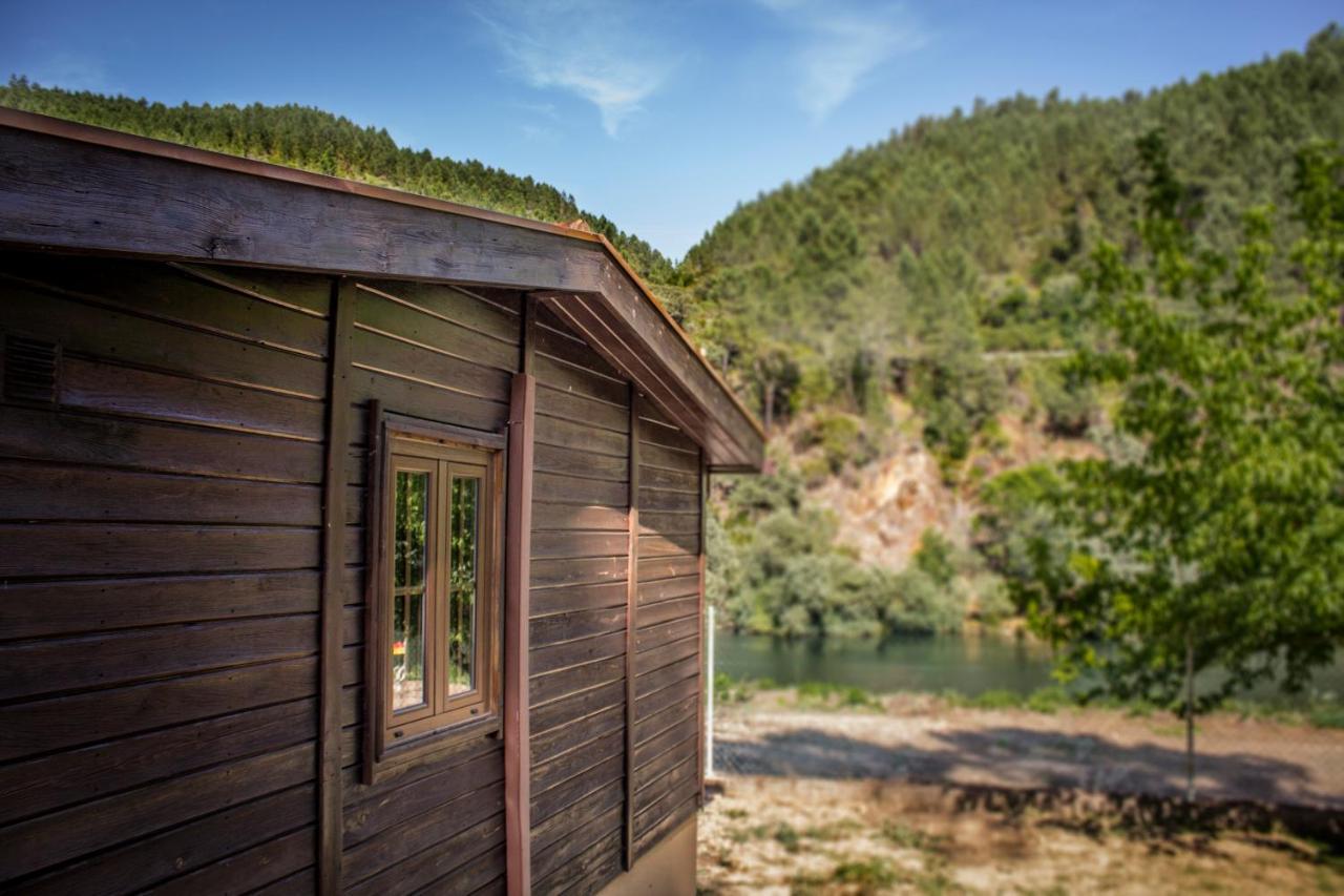 Xisto Camping Janeiro de Baixo Exterior photo